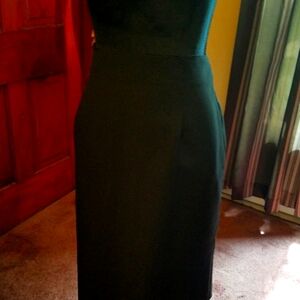 Wrinkle Free Rayon Skirt.